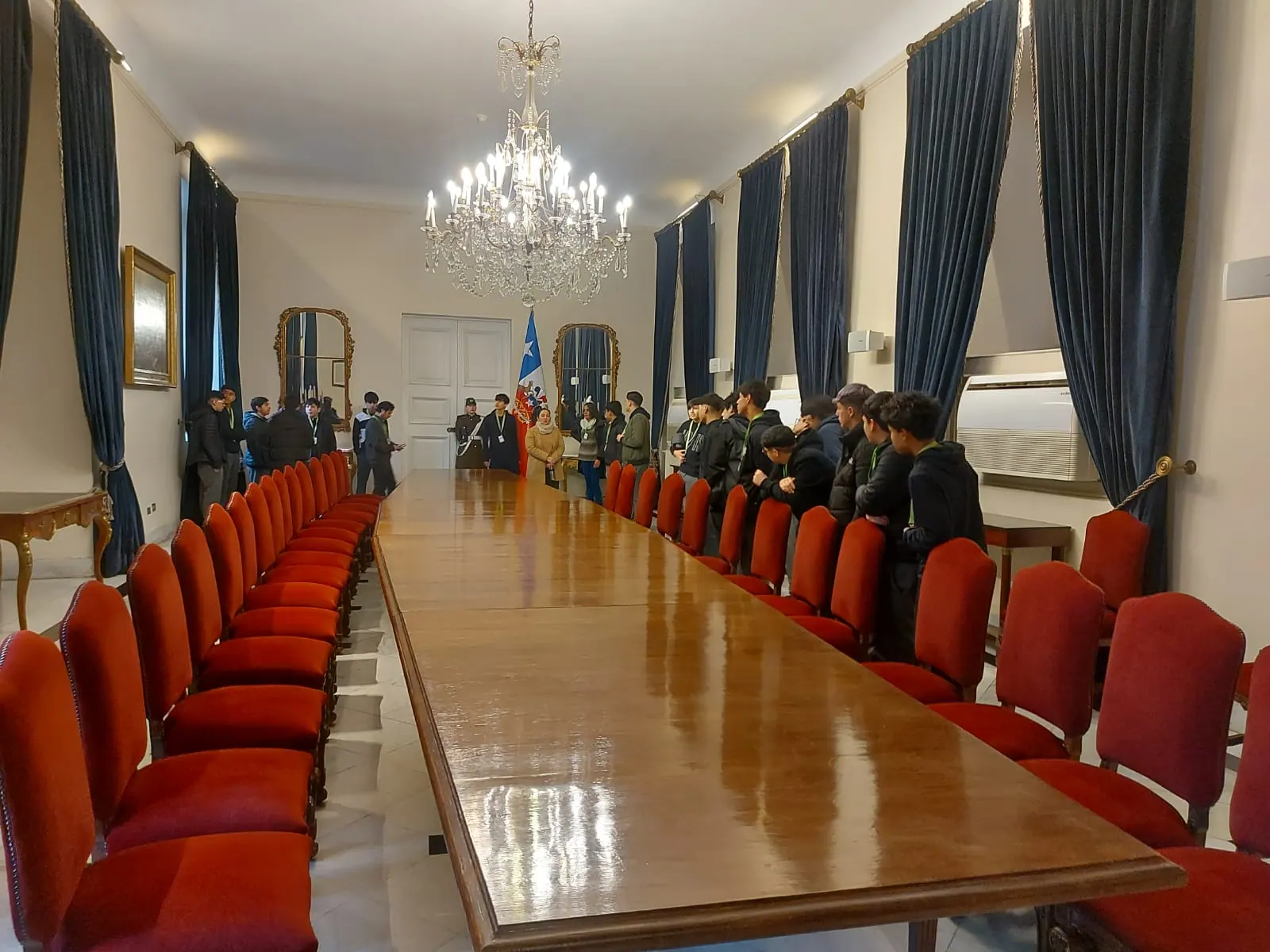 Salida Pedagógica a La Moneda — 1° Medio B — foto 18