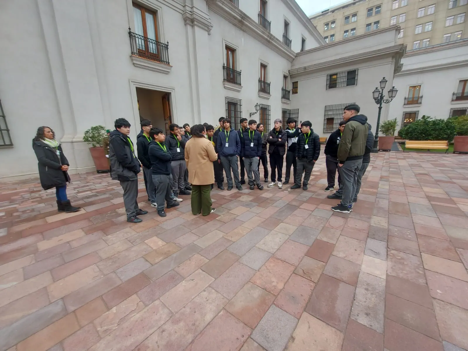 Salida Pedagógica a La Moneda — 1° Medio B — foto 28