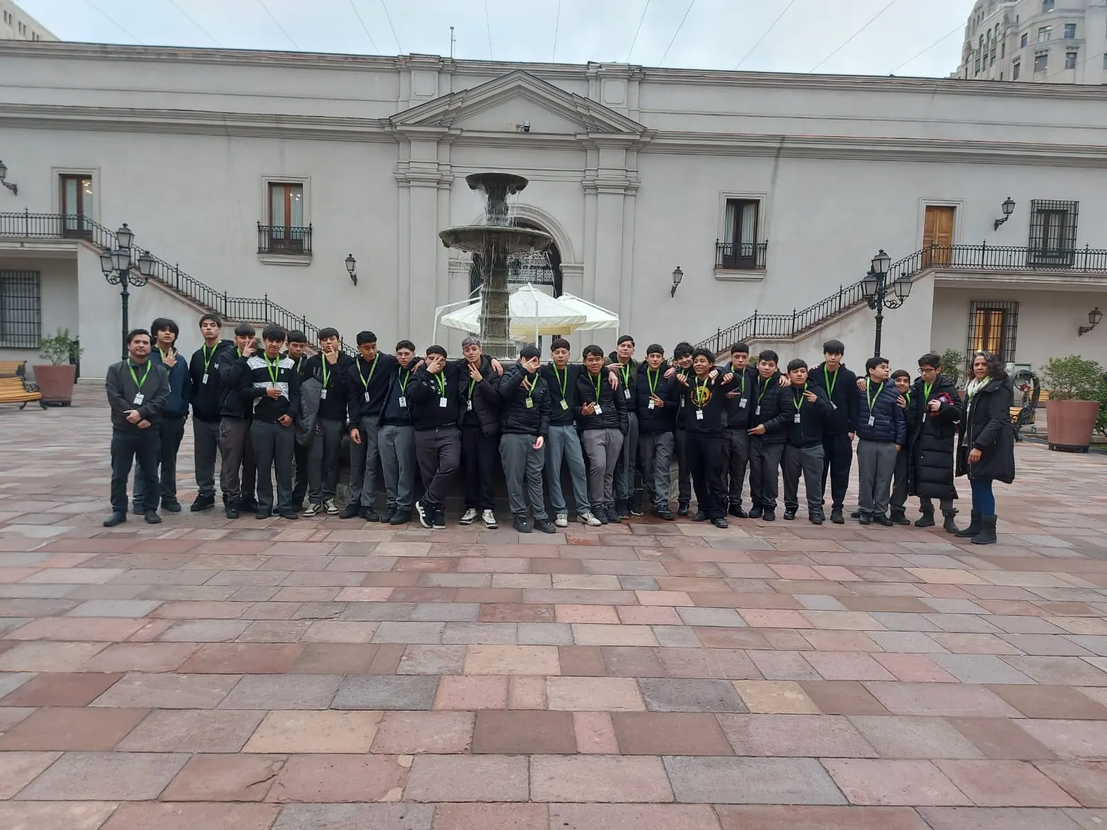 Salida Pedagógica a La Moneda — 1° Medio B — foto 39